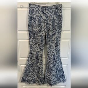 Versona Modern Size 6